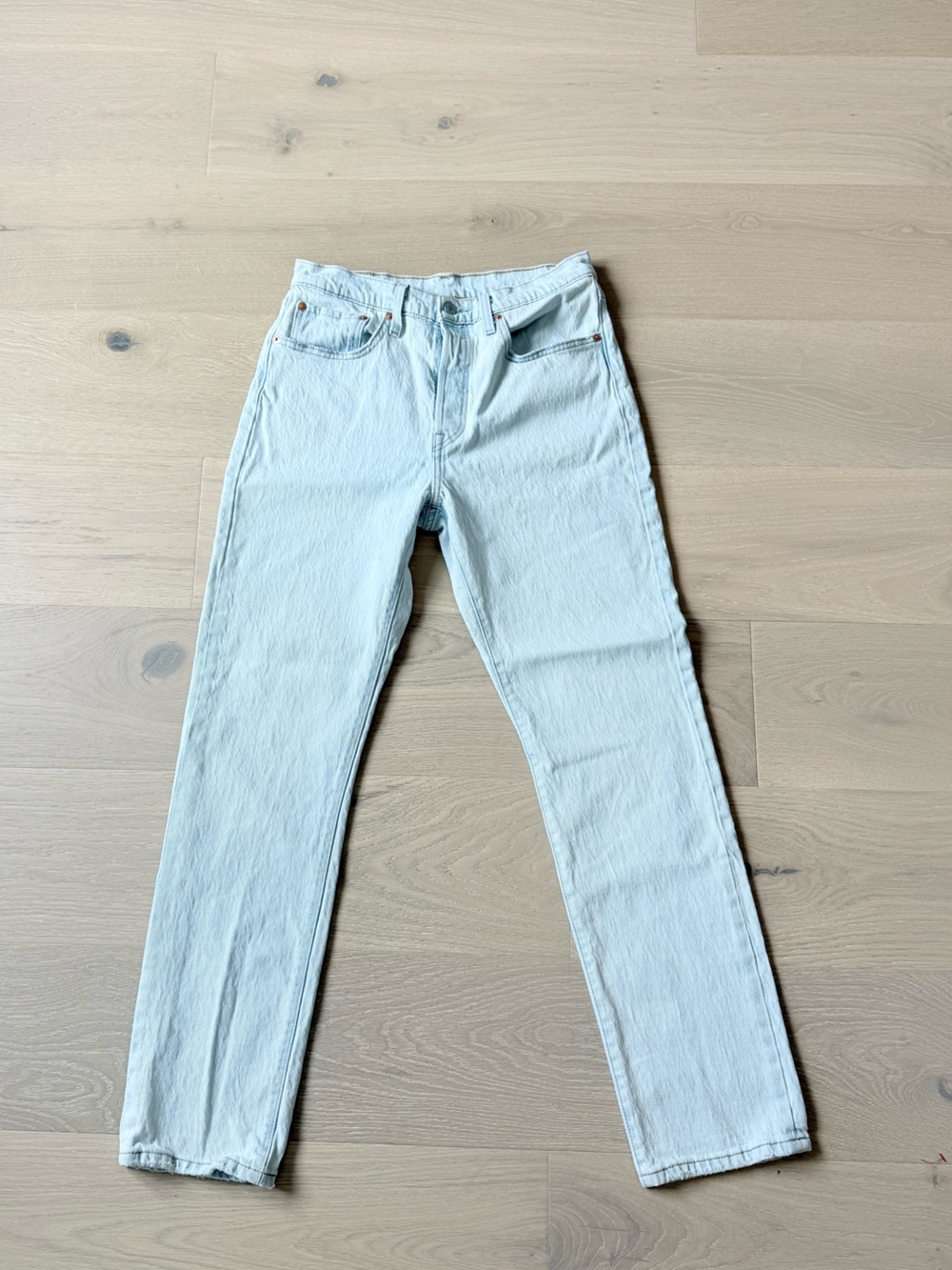 Levi’s 501 Light Wash Button Fly Straight Leg Jeans W30 L32